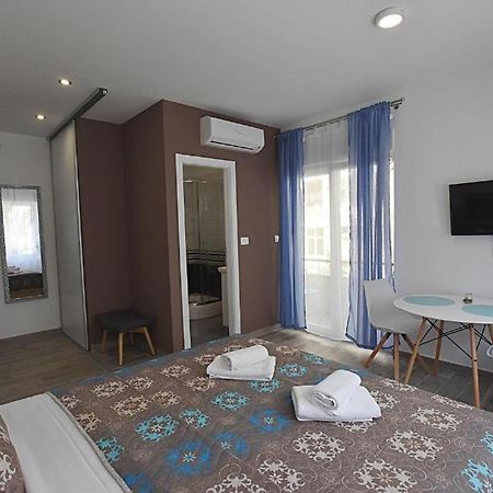 Roko & Borna Self Check - In Zadar Luaran gambar