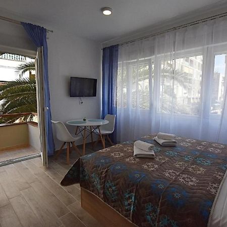 Roko & Borna Self Check - In Zadar Luaran gambar