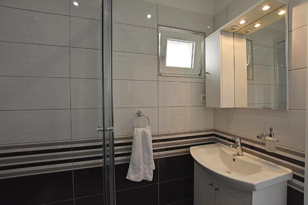Roko & Borna Self Check - In Zadar Luaran gambar